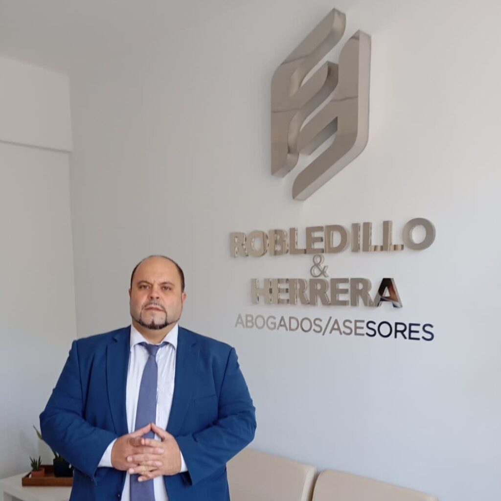 ROBLEDILLO & HERRERA ABOGADOS